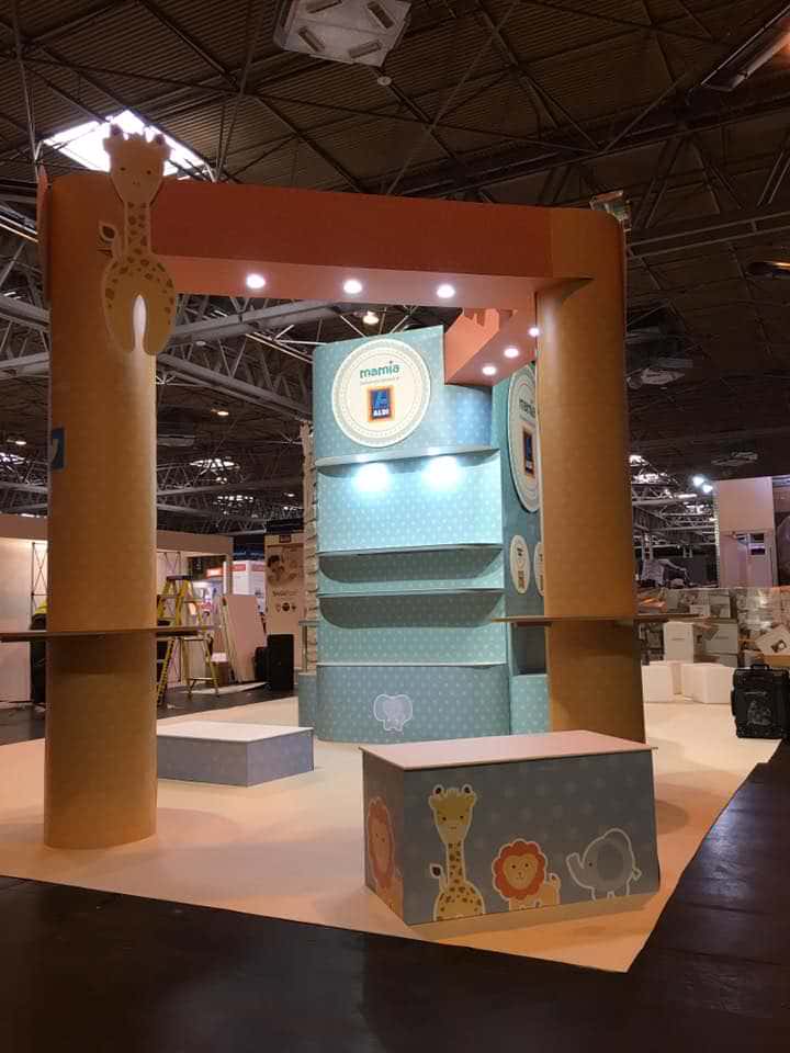 baby show aldi stand